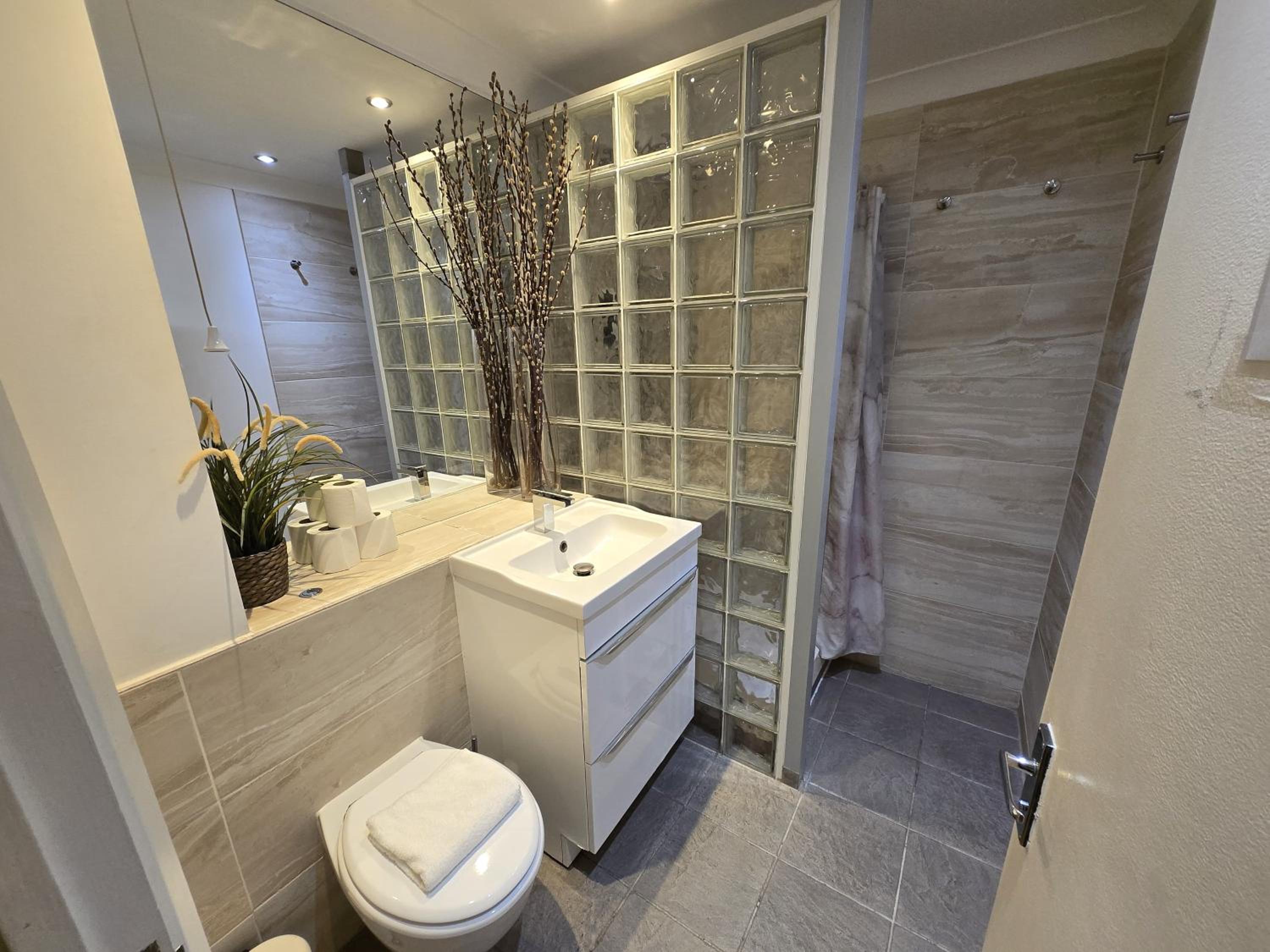 Superior Canary Wharf O2 Arena 2BR Apartment