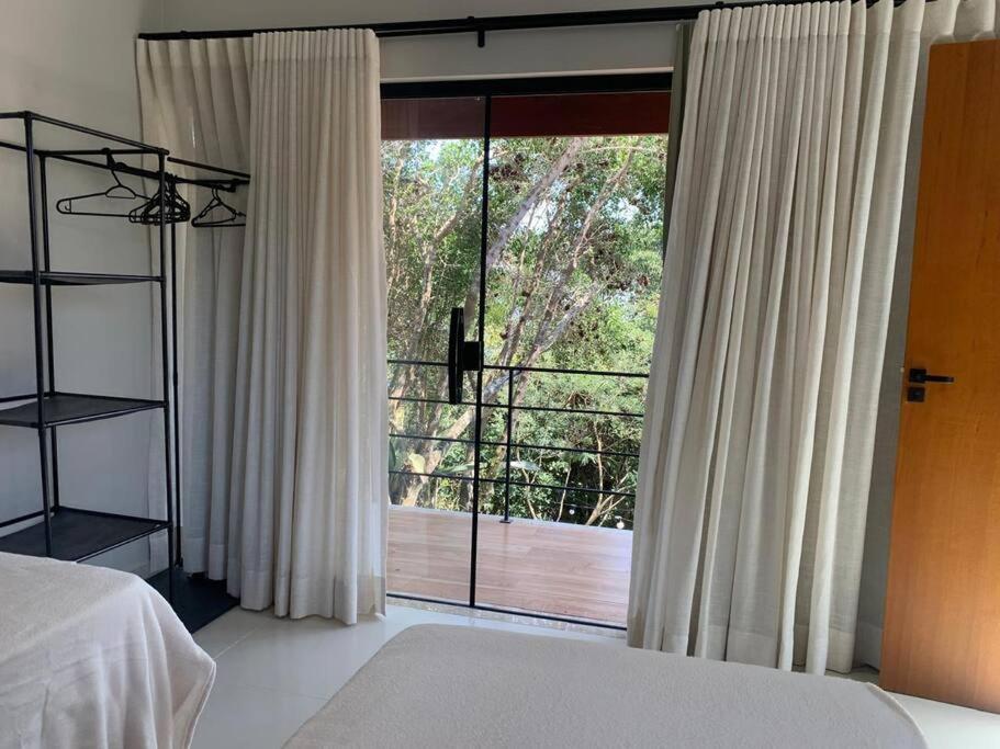 Casa vista mar com piscina e perto das praias e centro