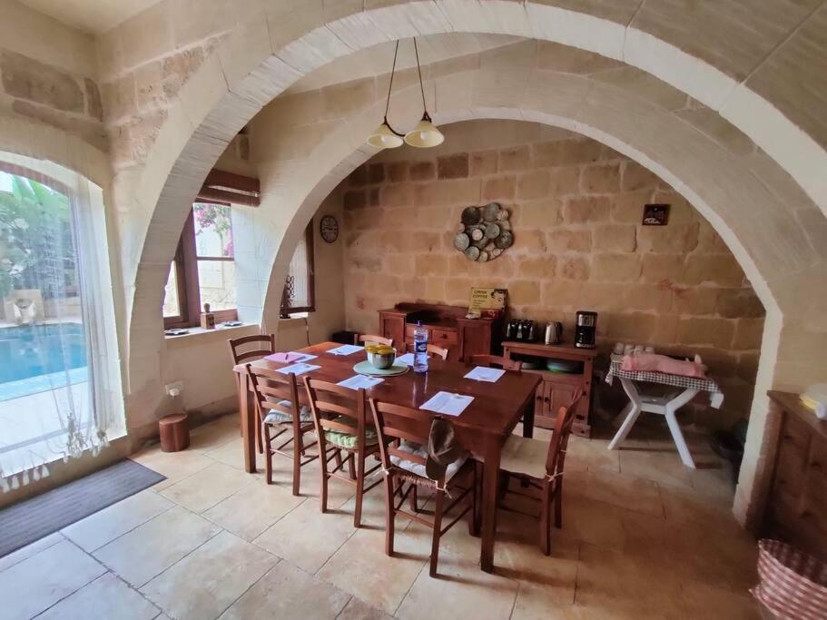 Charming Room in Villa with pool, Gozo-TripInnGozo view 5