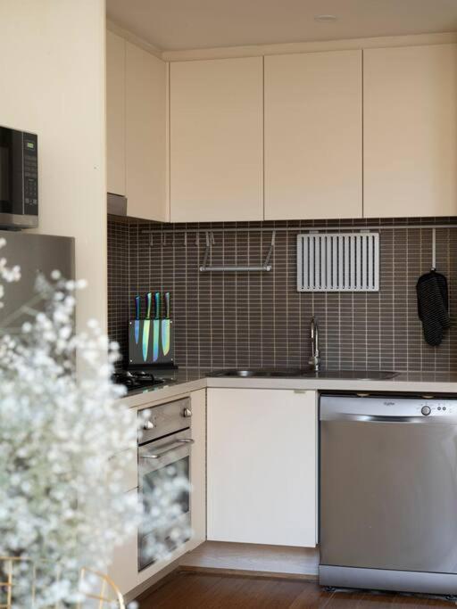Degraves Della Casa- In the Heart of Melbourne CBD