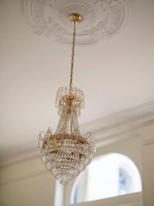 Degraves Della Casa- In the Heart of Melbourne CBD