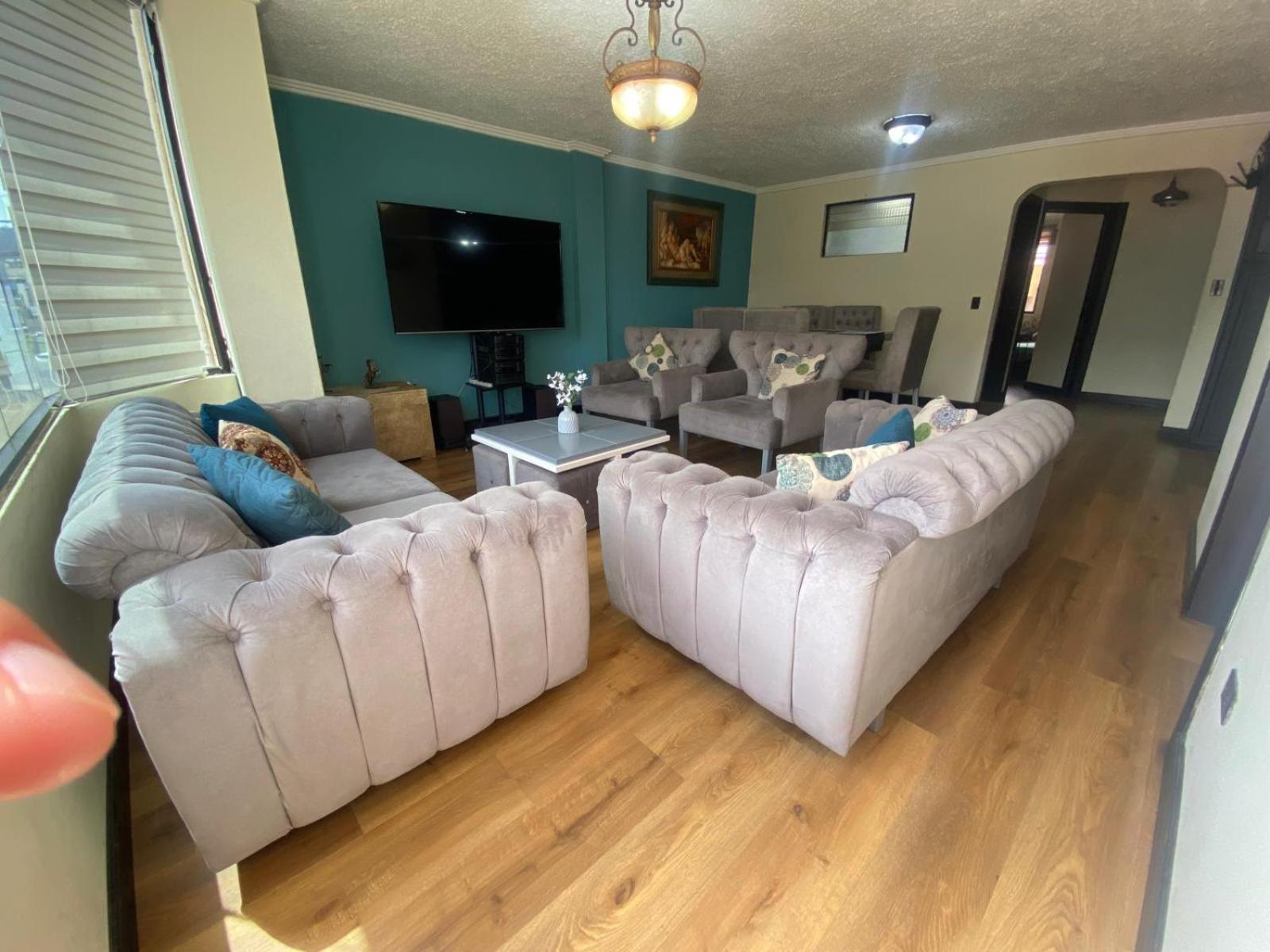 Lujoso Departamento con Muebles Exclusivos con Capacidad para 8 Personas IV