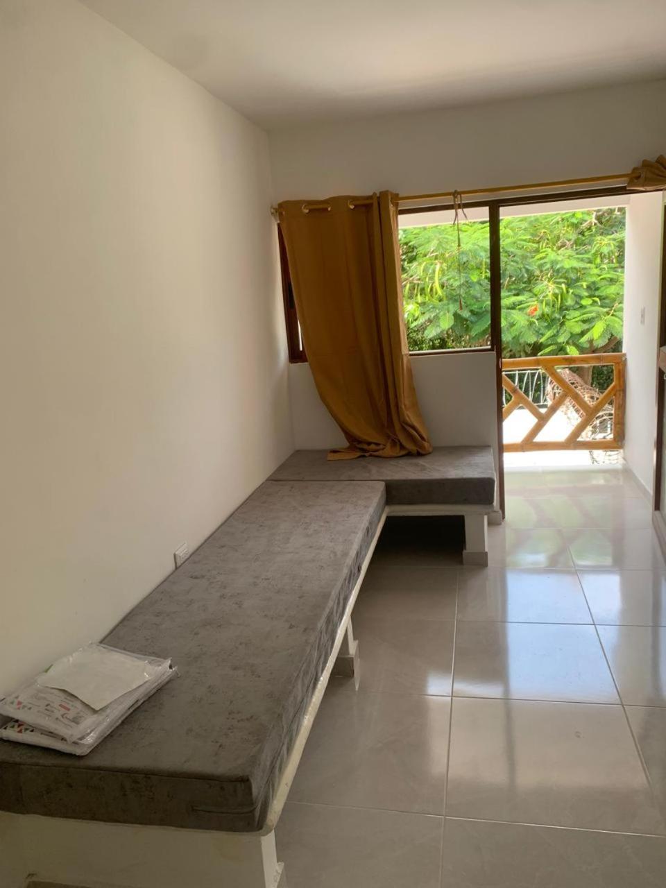 Casa Cabaña de 2 pisos Cerca al Mar en Santa Marta