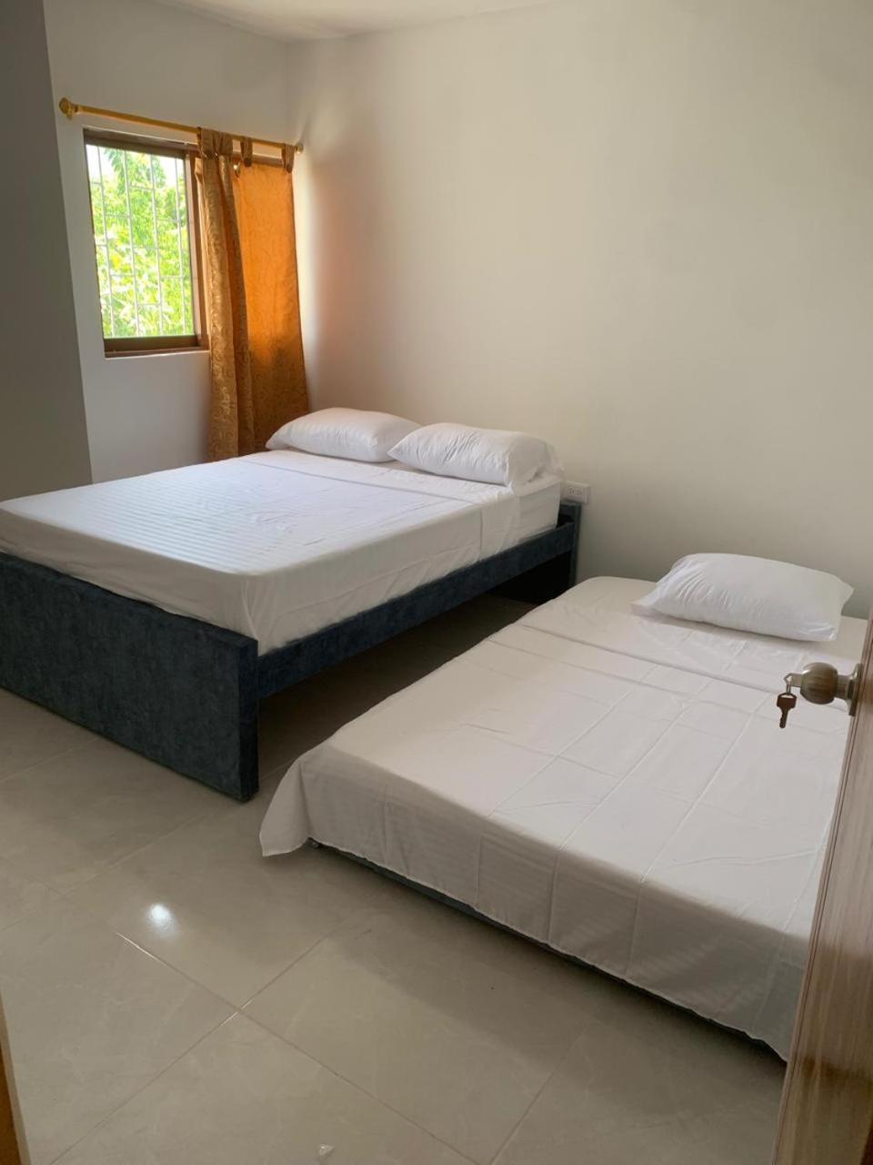 Casa Cabaña de 2 pisos Cerca al Mar en Santa Marta