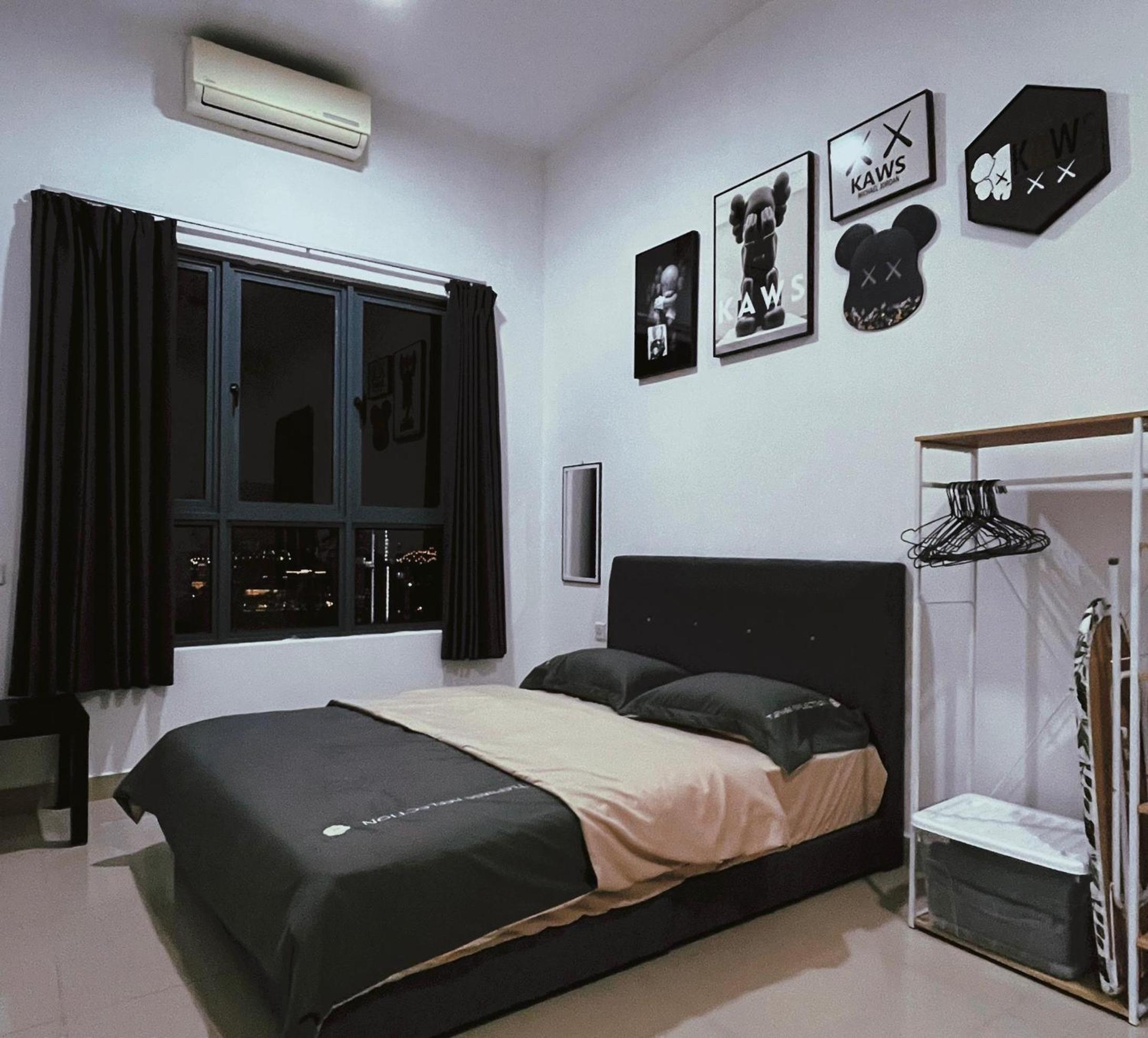 KawsKingdom-DpulzeCyberjaya,4pax photo 1