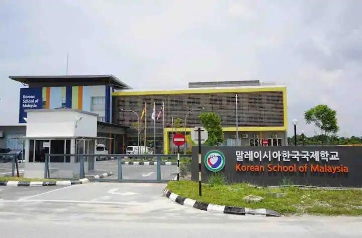 KawsKingdom-DpulzeCyberjaya,4pax photo 6
