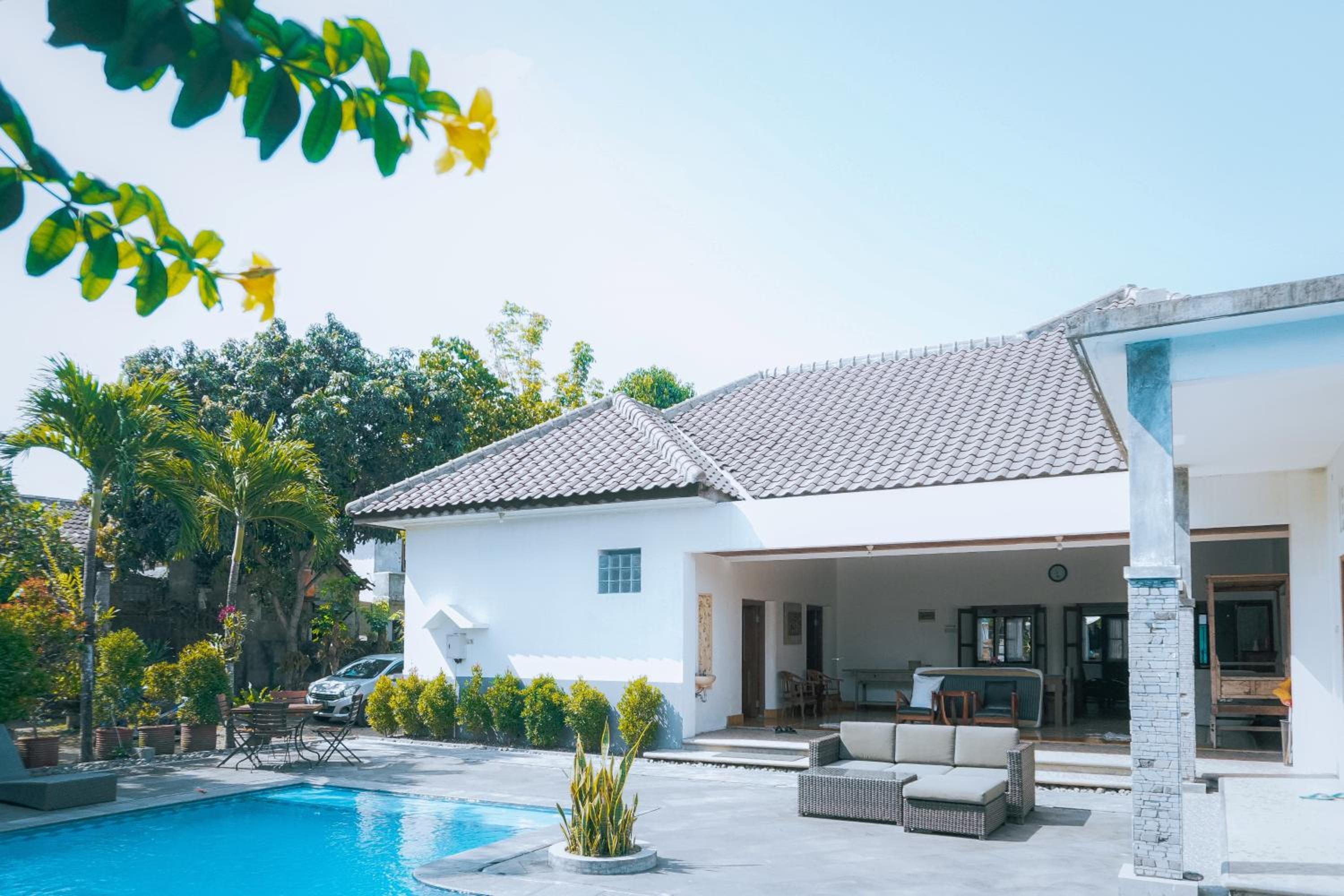 Four Bedroom Suite Maharani Villa Yogyakarta