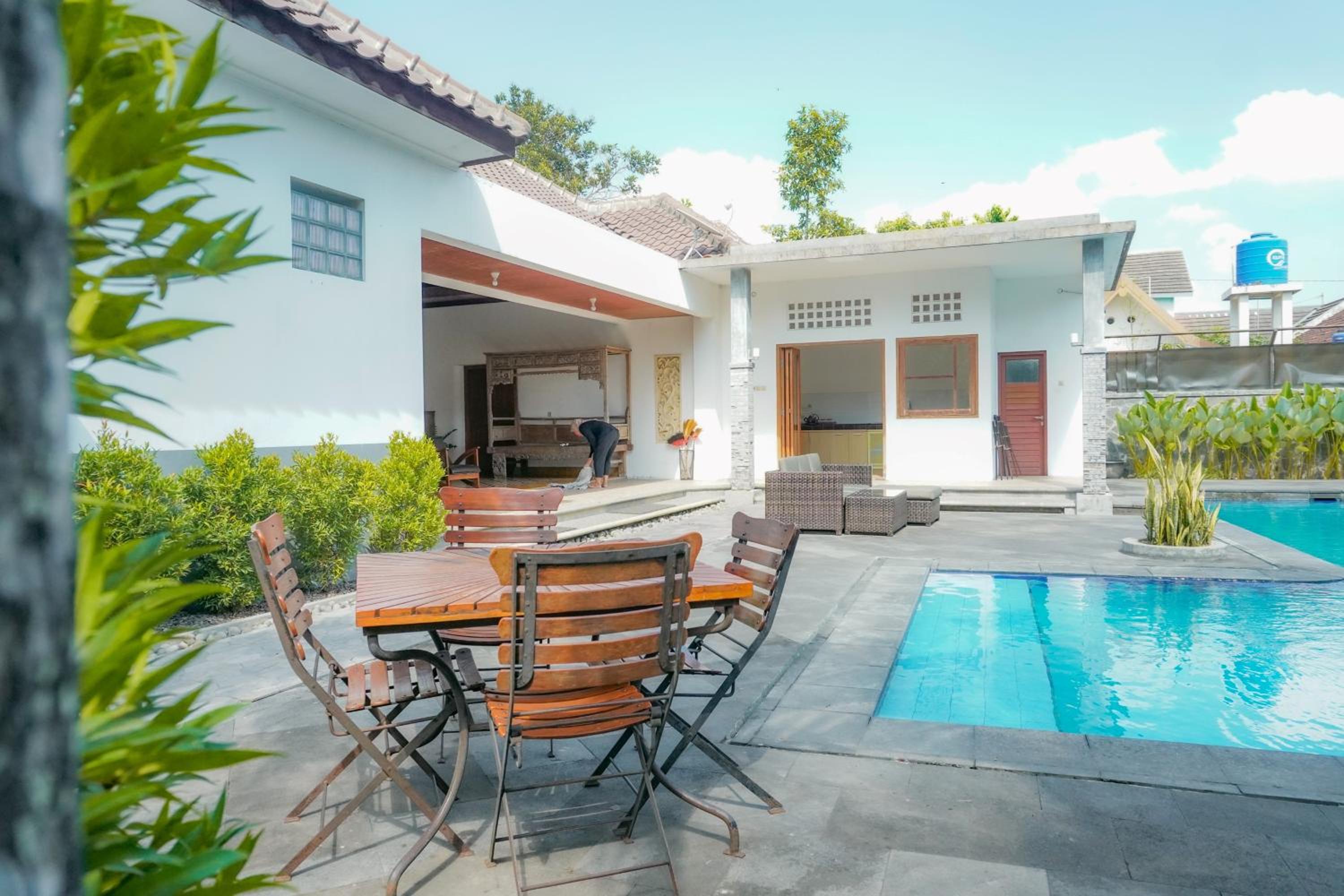 Four Bedroom Suite Maharani Villa Yogyakarta
