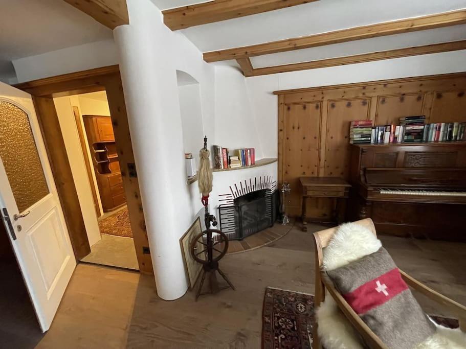 Ski In&Out, Lenzerheide freistehendes Top CHALET, urchig, gross