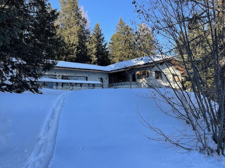 Ski In&Out, Lenzerheide freistehendes Top CHALET, urchig, gross