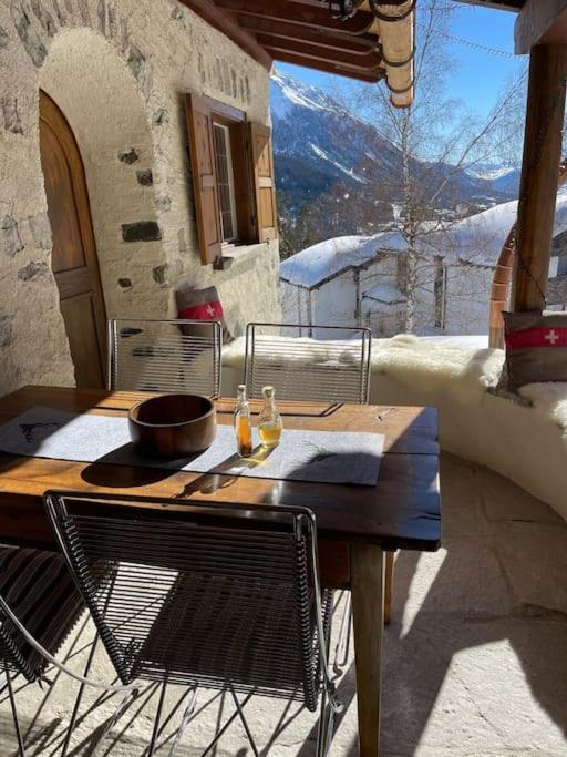 Ski In&Out, Lenzerheide freistehendes Top CHALET, urchig, gross