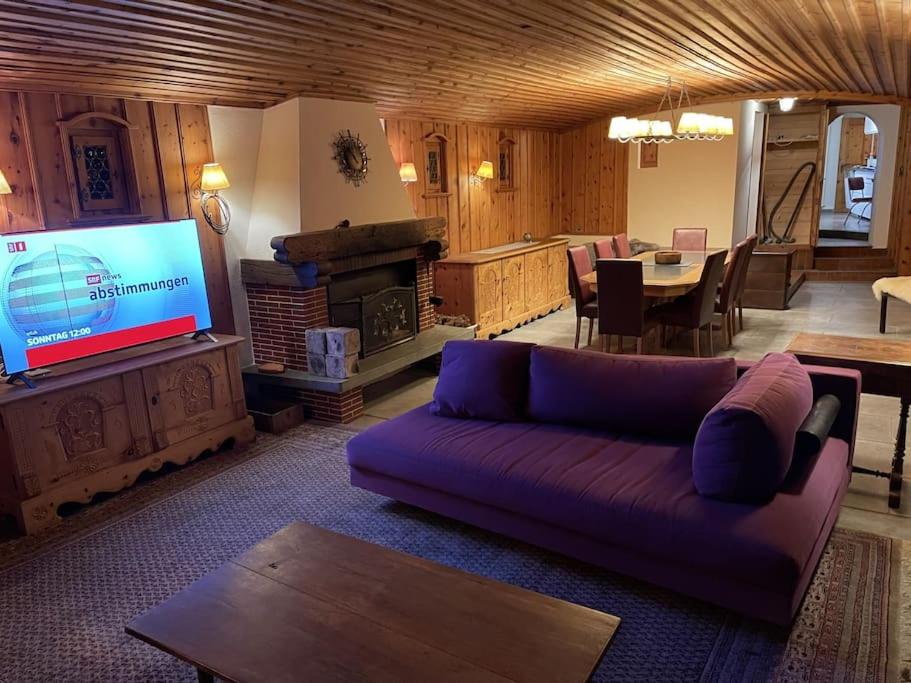 Ski In&Out, Lenzerheide freistehendes Top CHALET, urchig, gross
