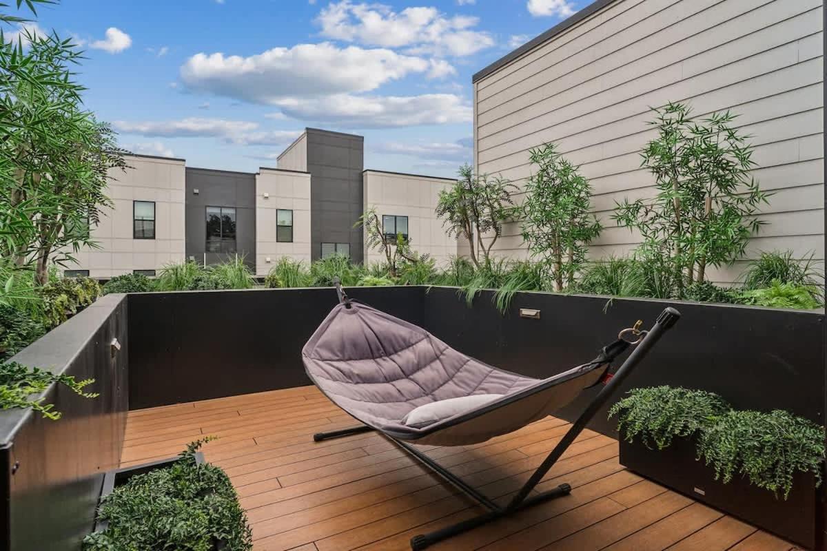 Exceptional 2BR w Pool Gym and Rooftop Views Walk to UGA Stadium view 5
