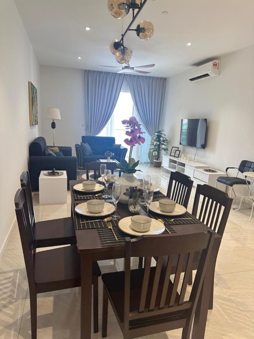 Luxury Suite at Quill Residences