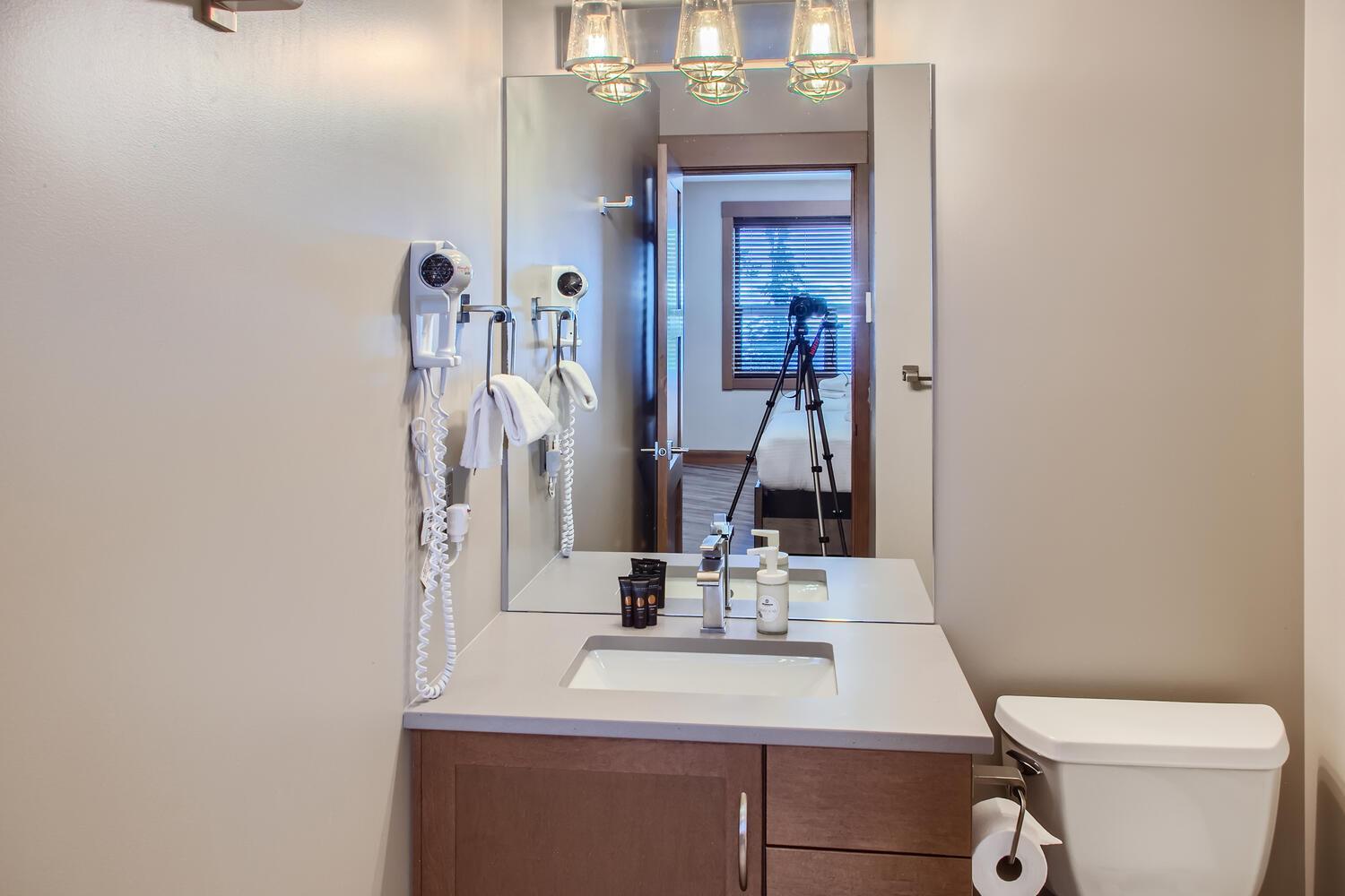 Stonegate Resort Unit B103