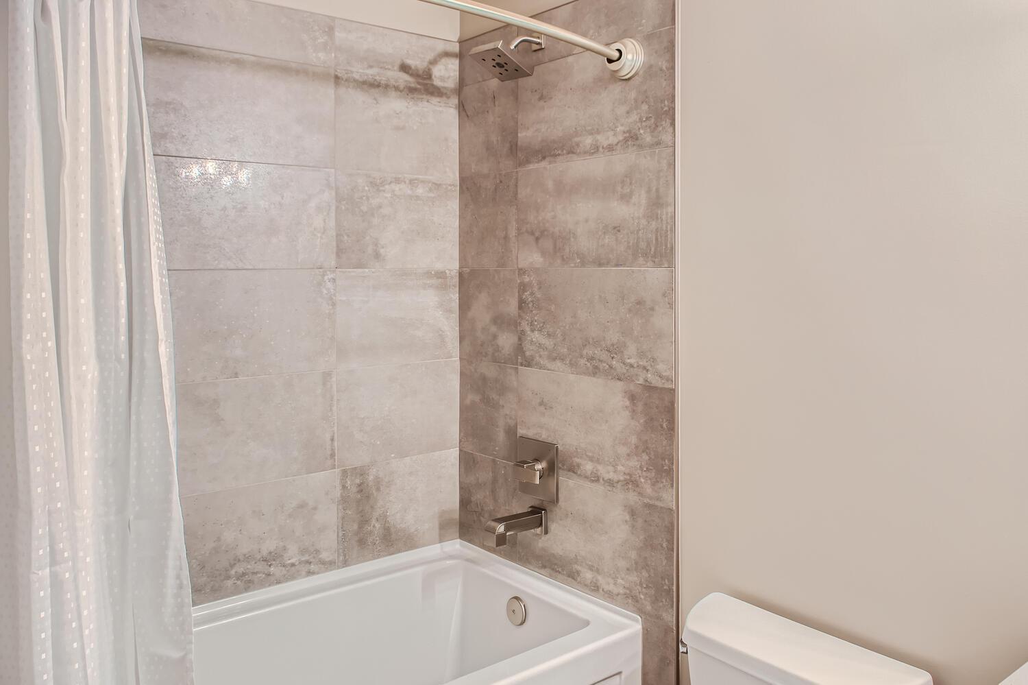 Stonegate Resort Unit B103