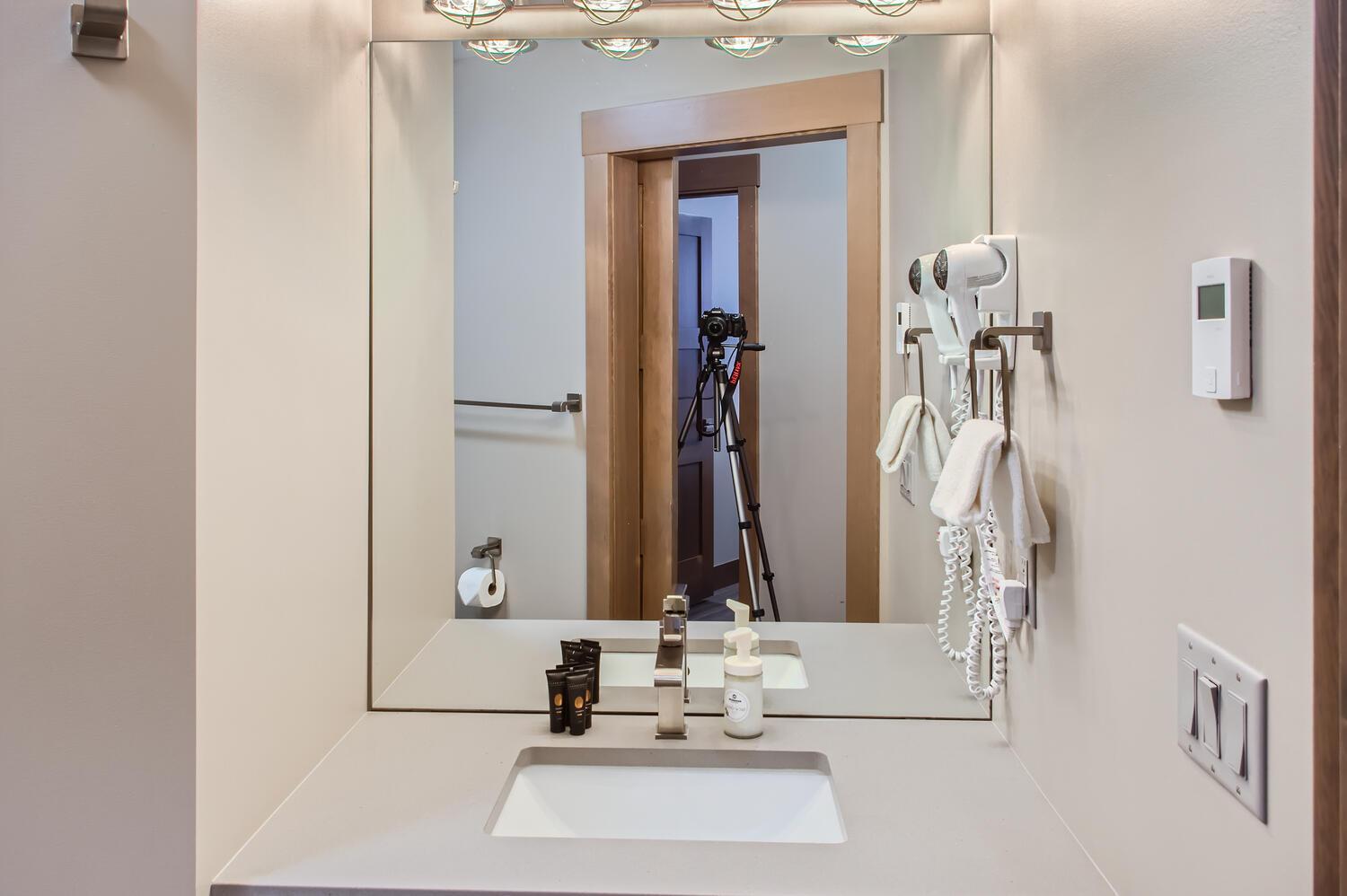 Stonegate Resort Unit B103