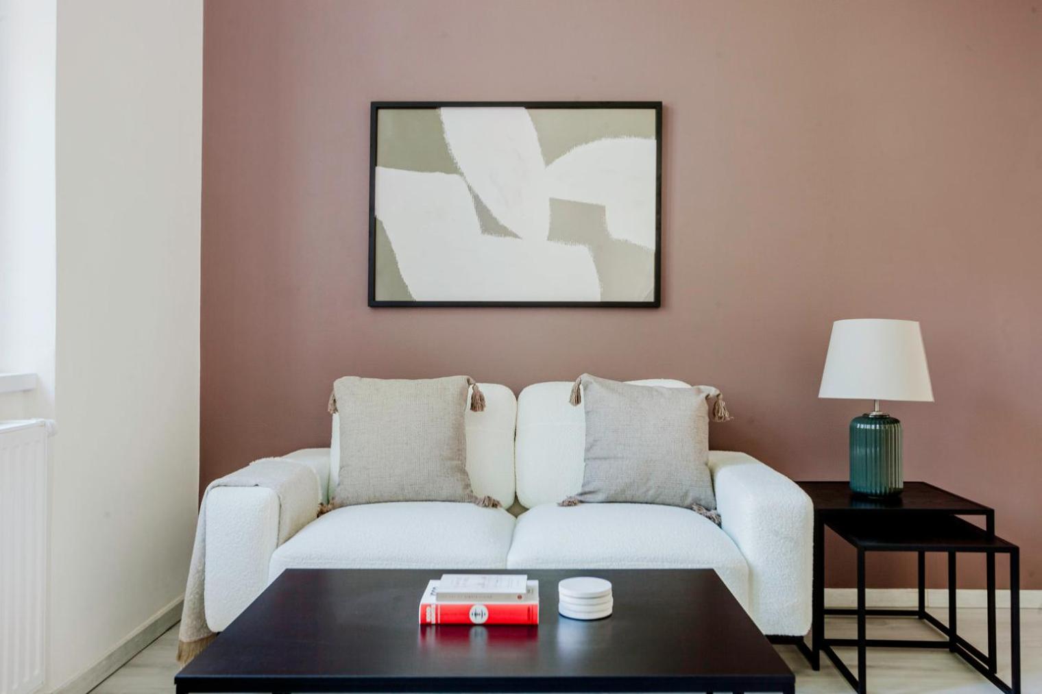 Blueground Rostovska str renovated furnished PRG-19