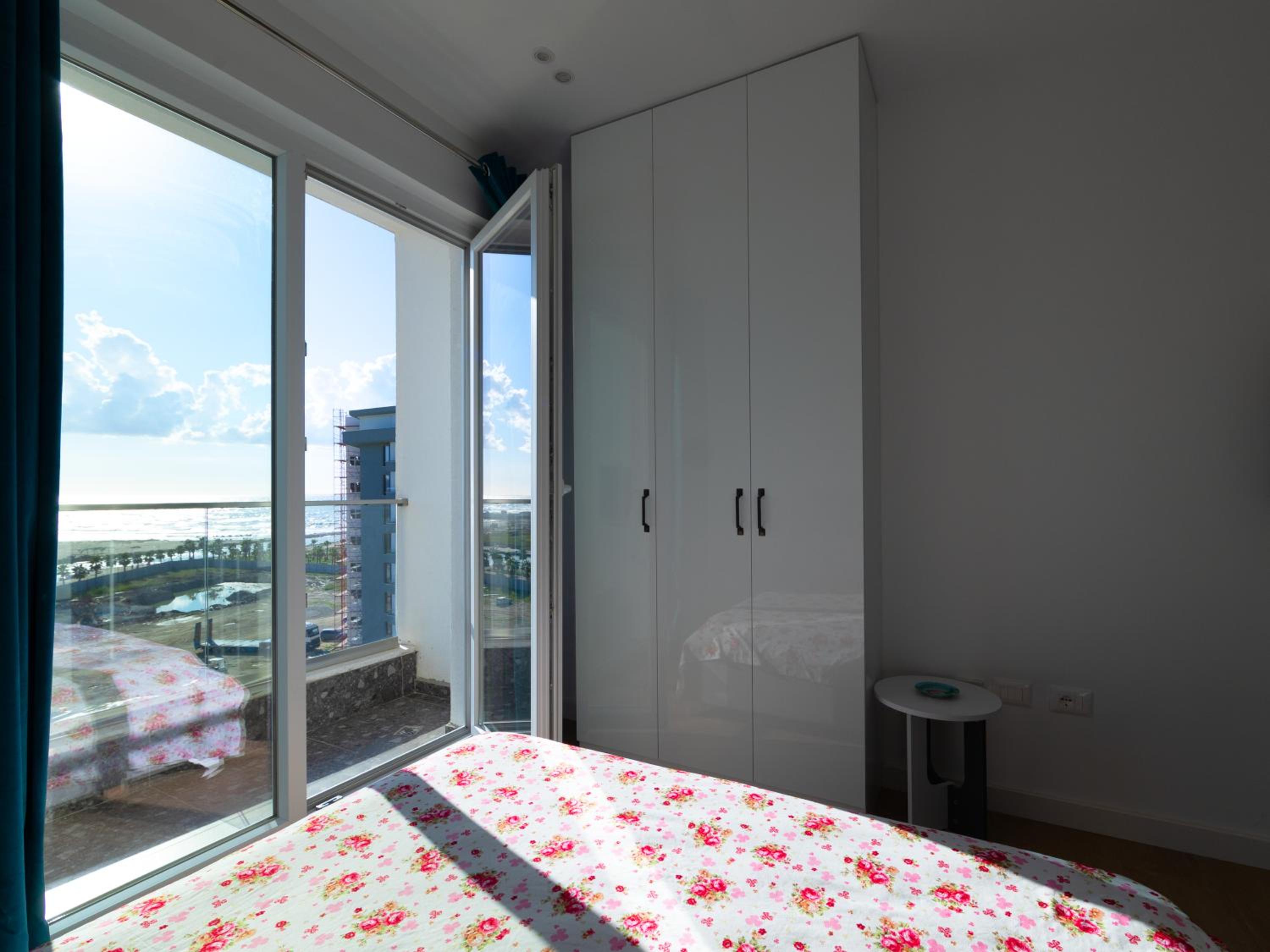 Seaview Apartment Qerret