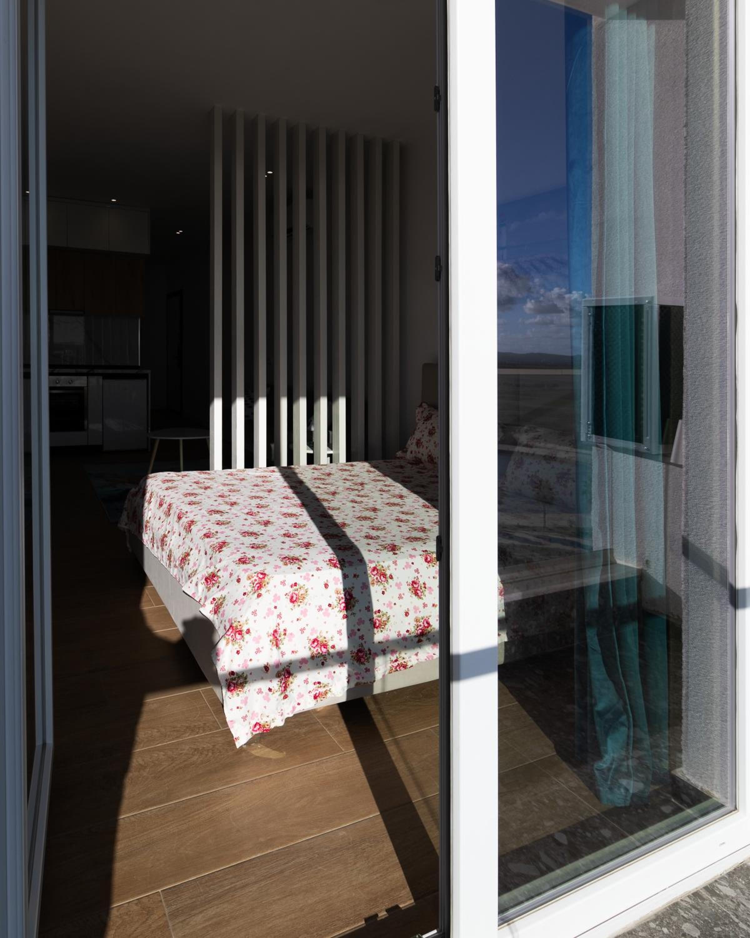 Seaview Apartment Qerret
