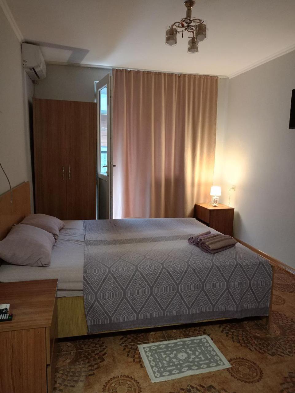 Guest house on Devyatnadtsataya
