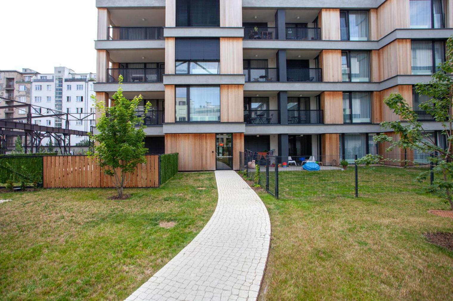 Blueground Prague 7 furnished with balcony PRG-1
