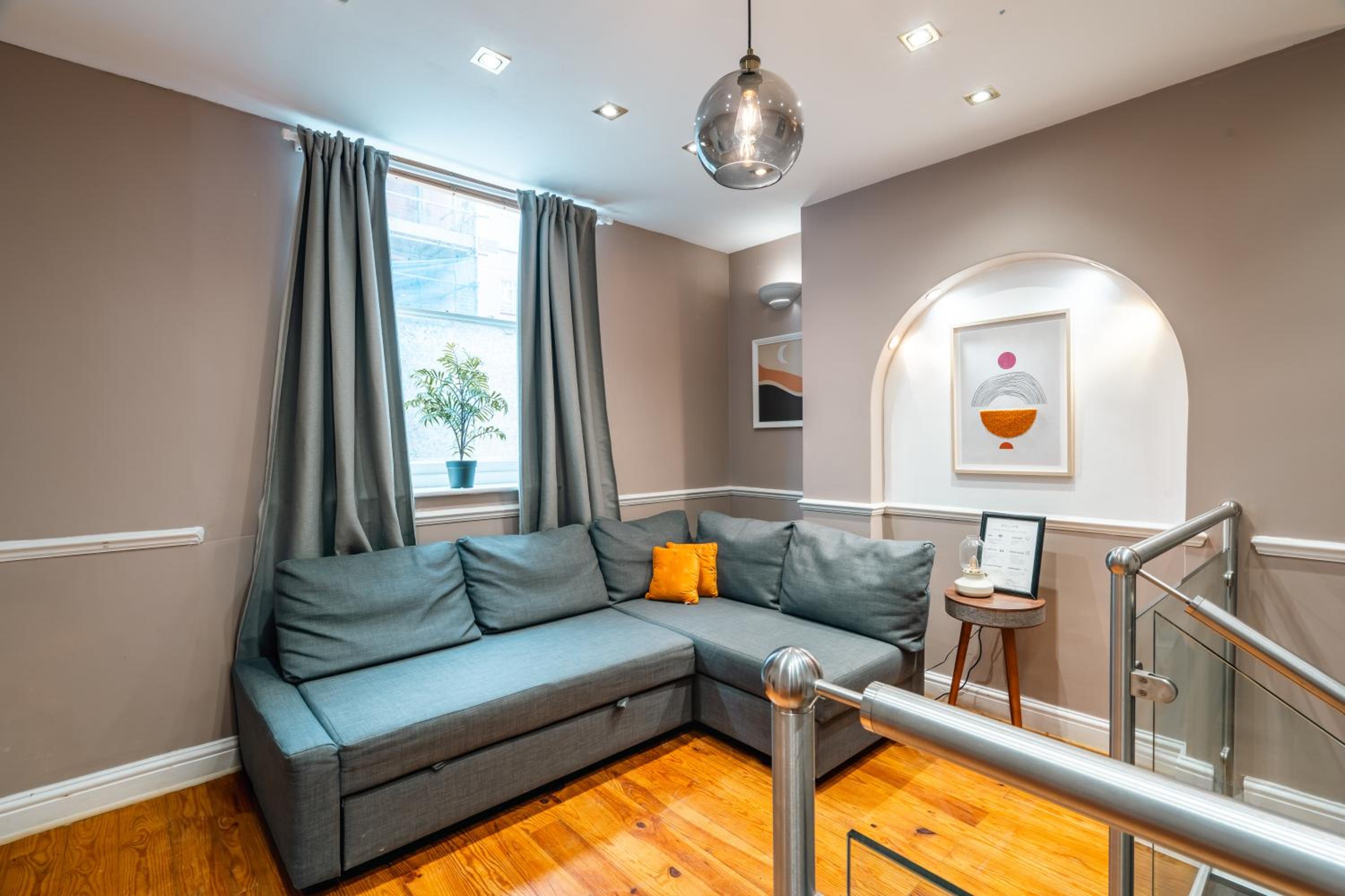 lounge