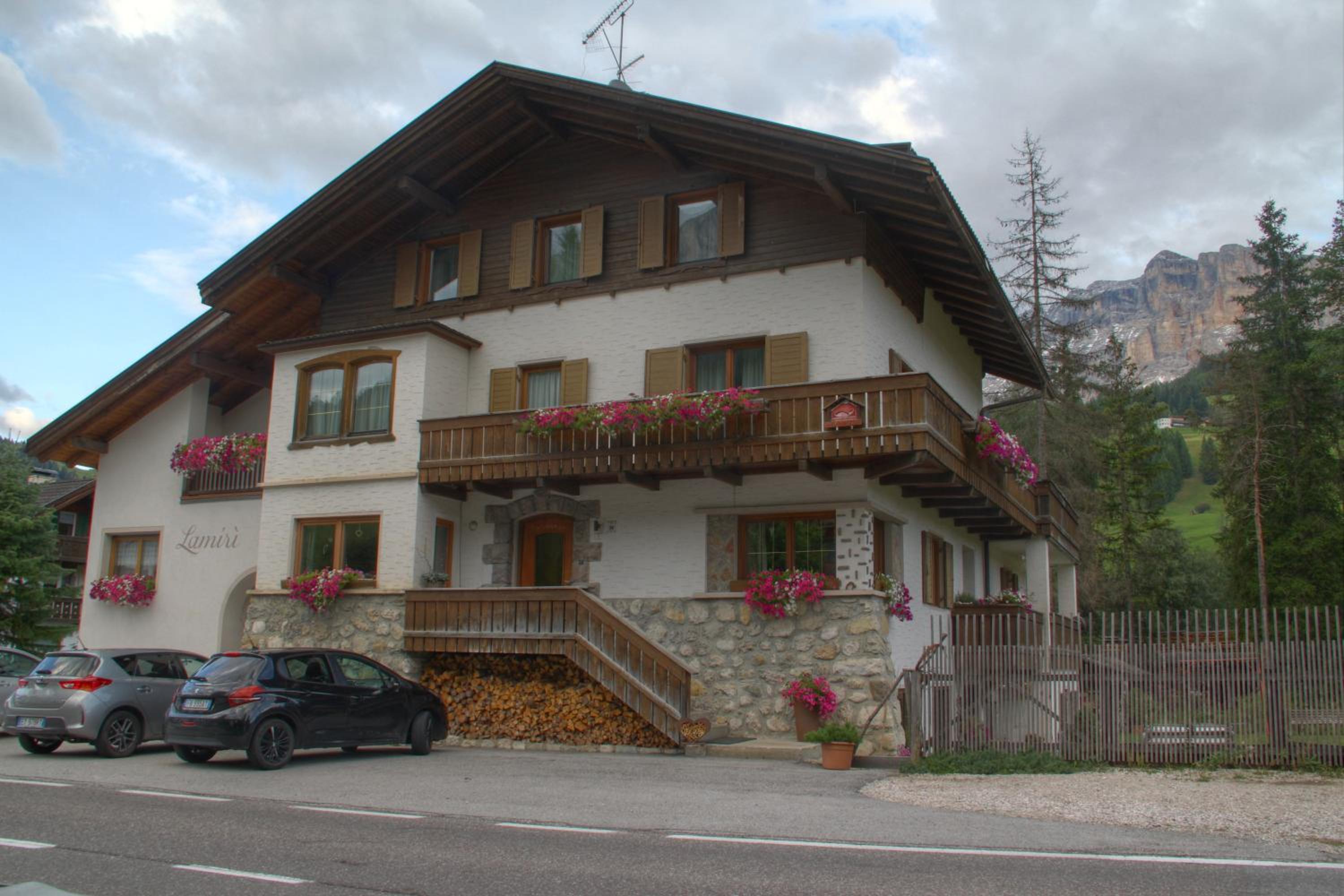 Photo 26