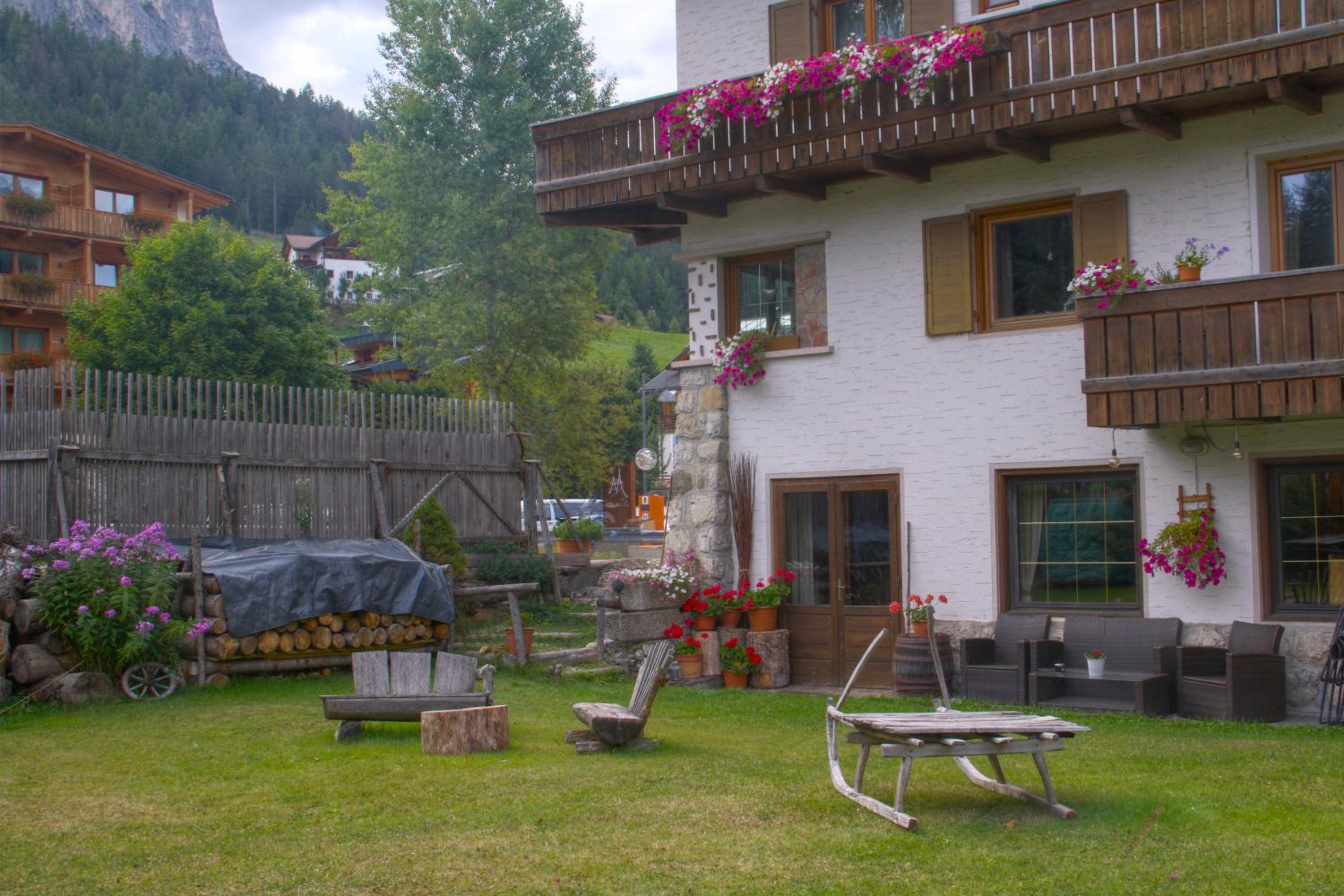 Photo 42