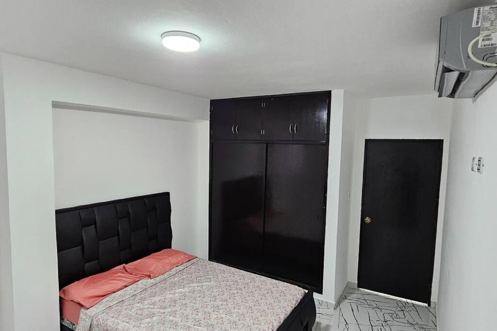 Stunning Apt, Prime Location view 5