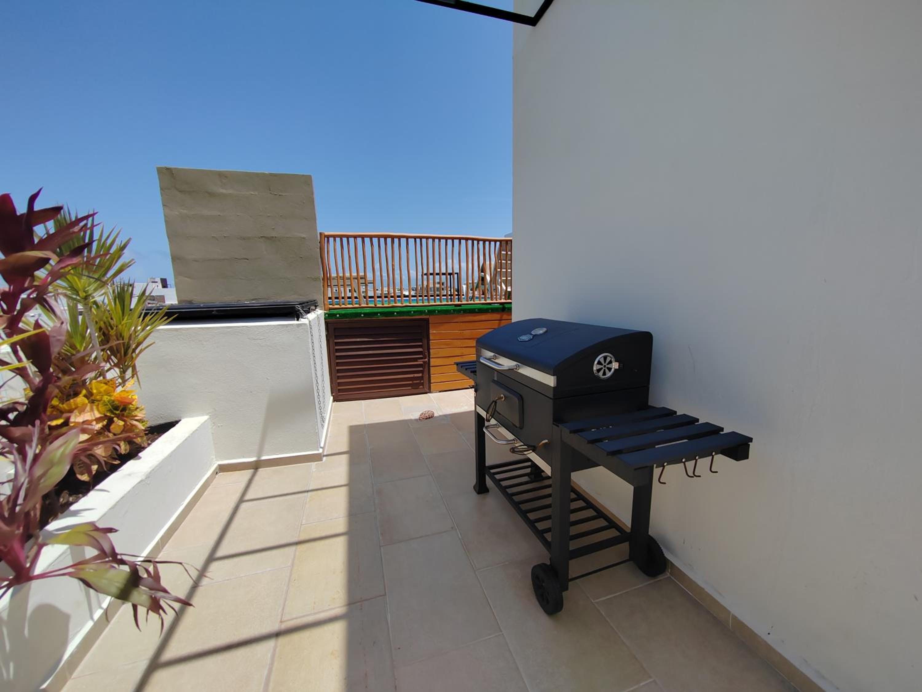NEW! Lindo y Céntrico Apartamento 1Bdr-Pool-BBQ By Yeah view 4