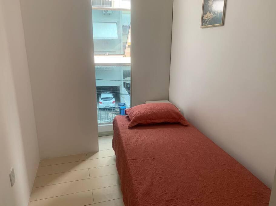 Apartamento Básico Wi-Fi próx Porto da Barra