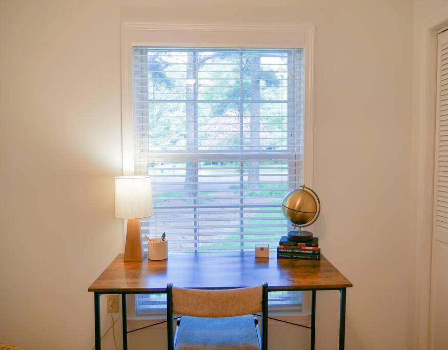 3 Bed Stylish, Bright, Peaceful South Durham Home view 5