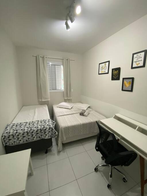 Apart Aconchegante no Itaguá, Ar nos 2 quartos