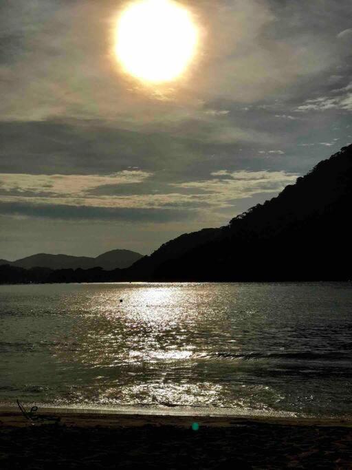 Apart Aconchegante no Itaguá, Ar nos 2 quartos
