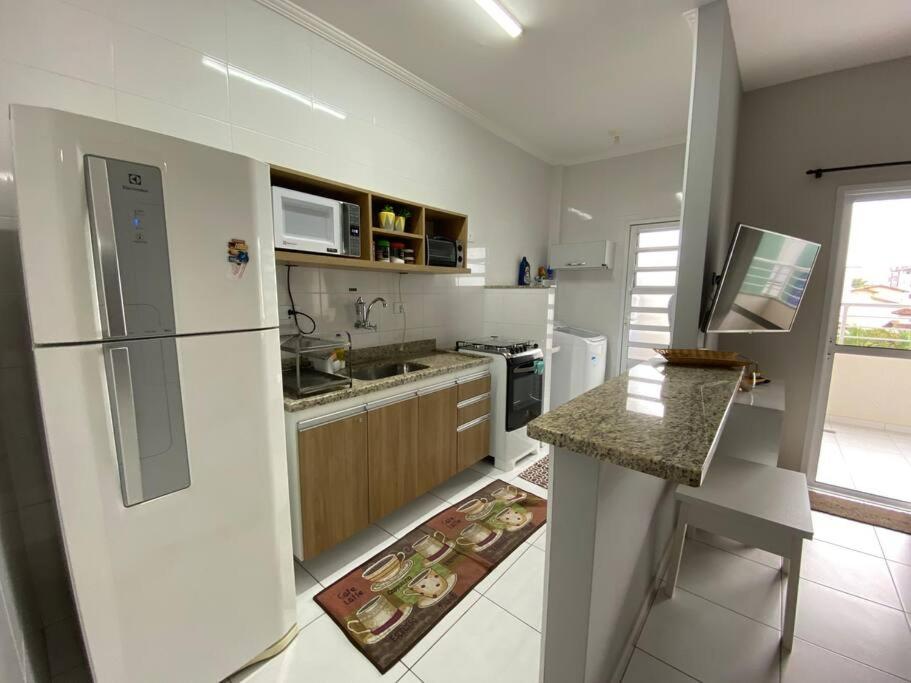 Apart Aconchegante no Itaguá, Ar nos 2 quartos
