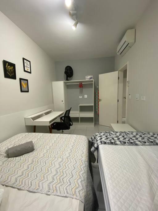 Apart Aconchegante no Itaguá, Ar nos 2 quartos