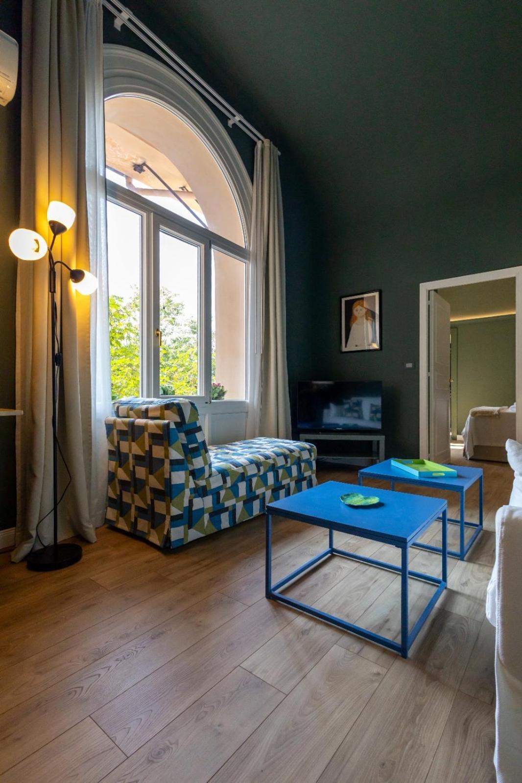 Green Luxury Apartment view 2