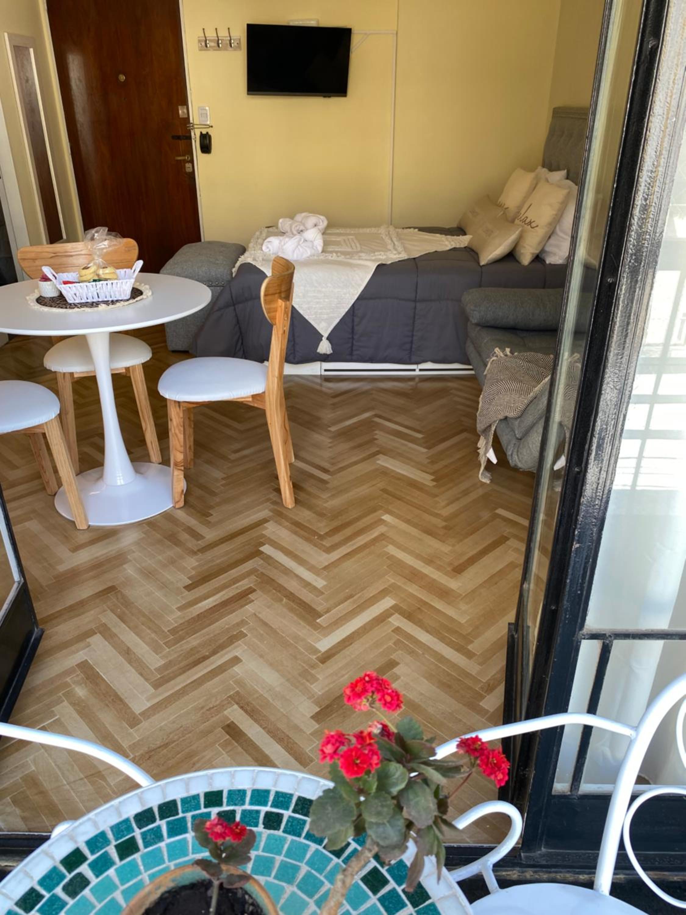 hotel room