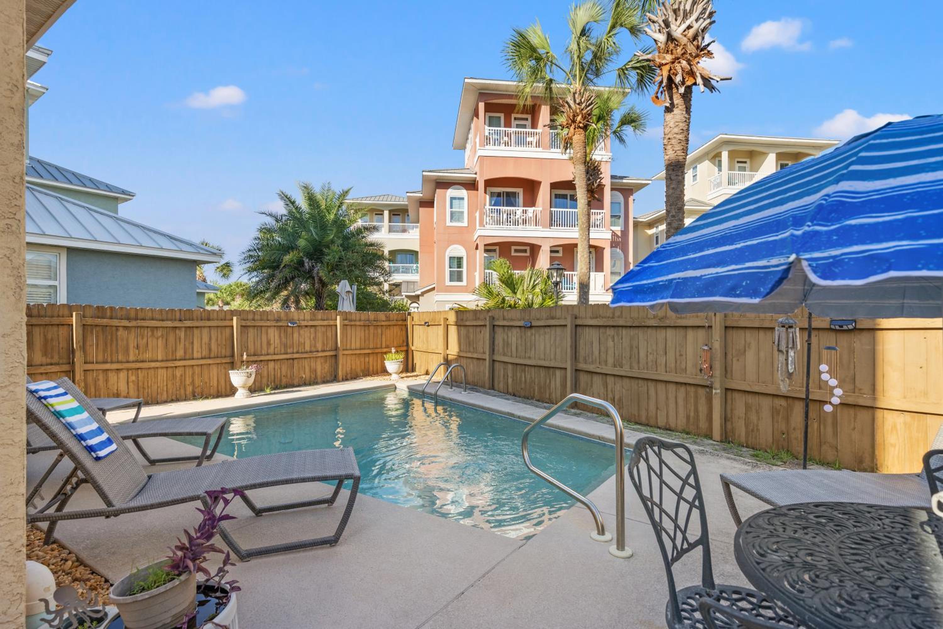 EPIC Beach House with Private Pool, 175 ft to the BEACH, U Gotta See It!