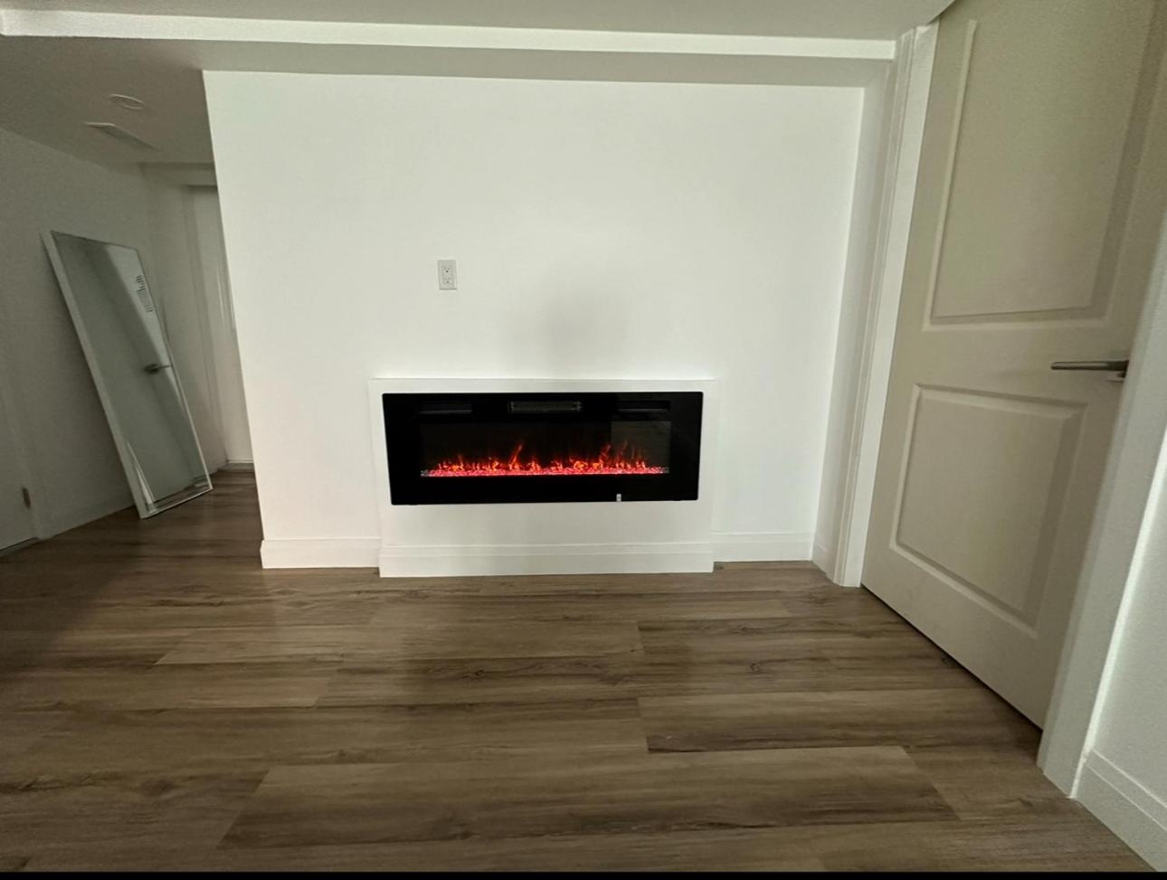Pvt Studio Near Waterloo Airport & Minutes to Downtown Basement unit