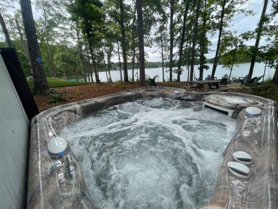 Cloudwalker on Keowee