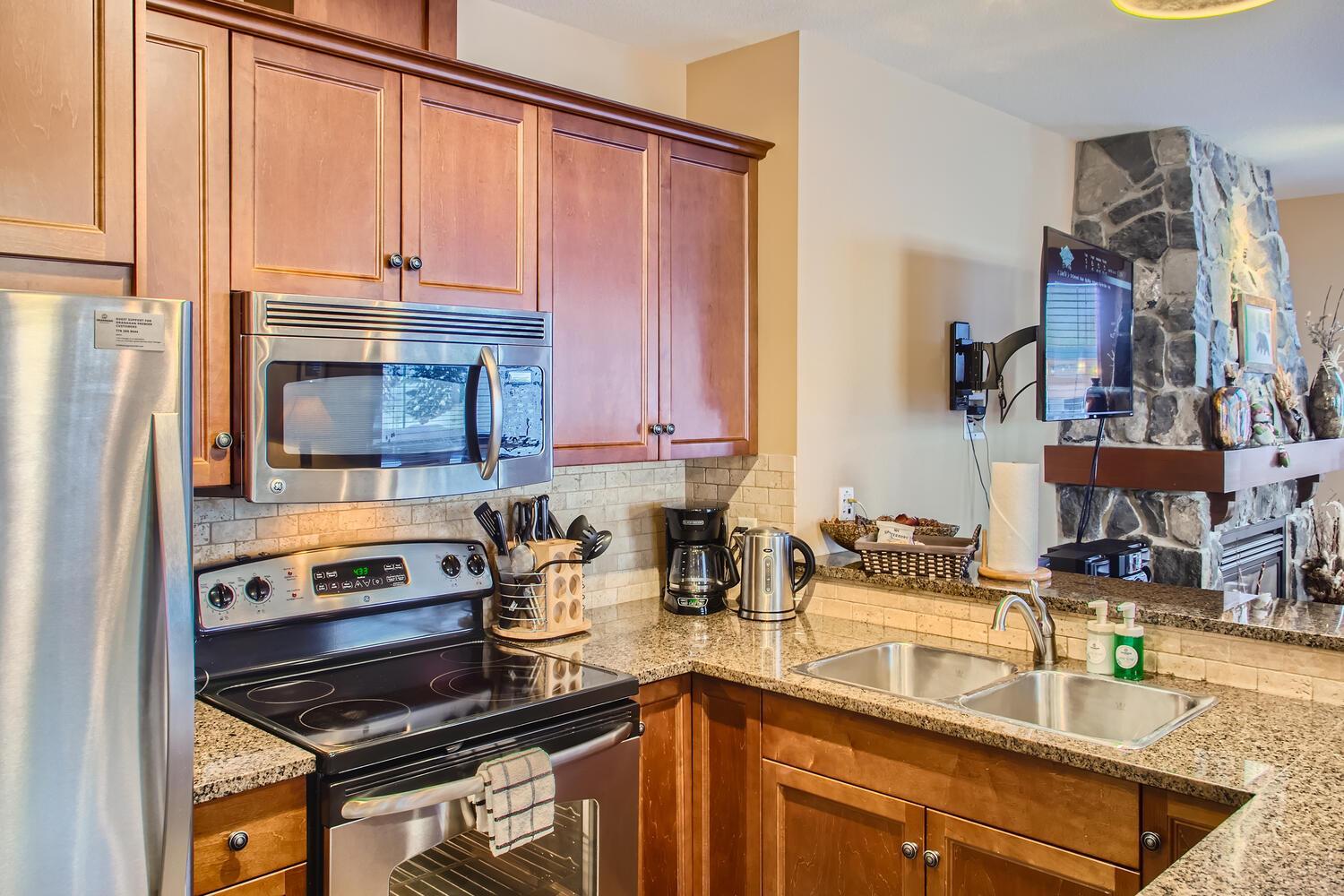 Stonegate Resort Unit C101
