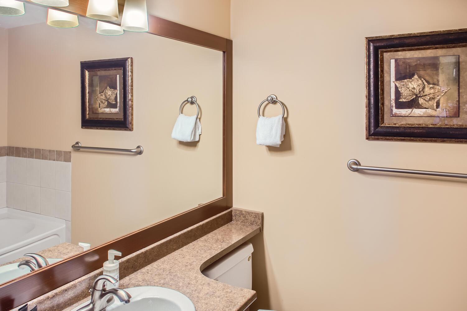 Stonegate Resort Unit C101