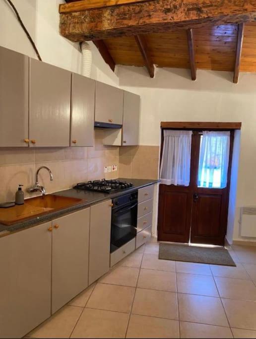 House No9 - Studio