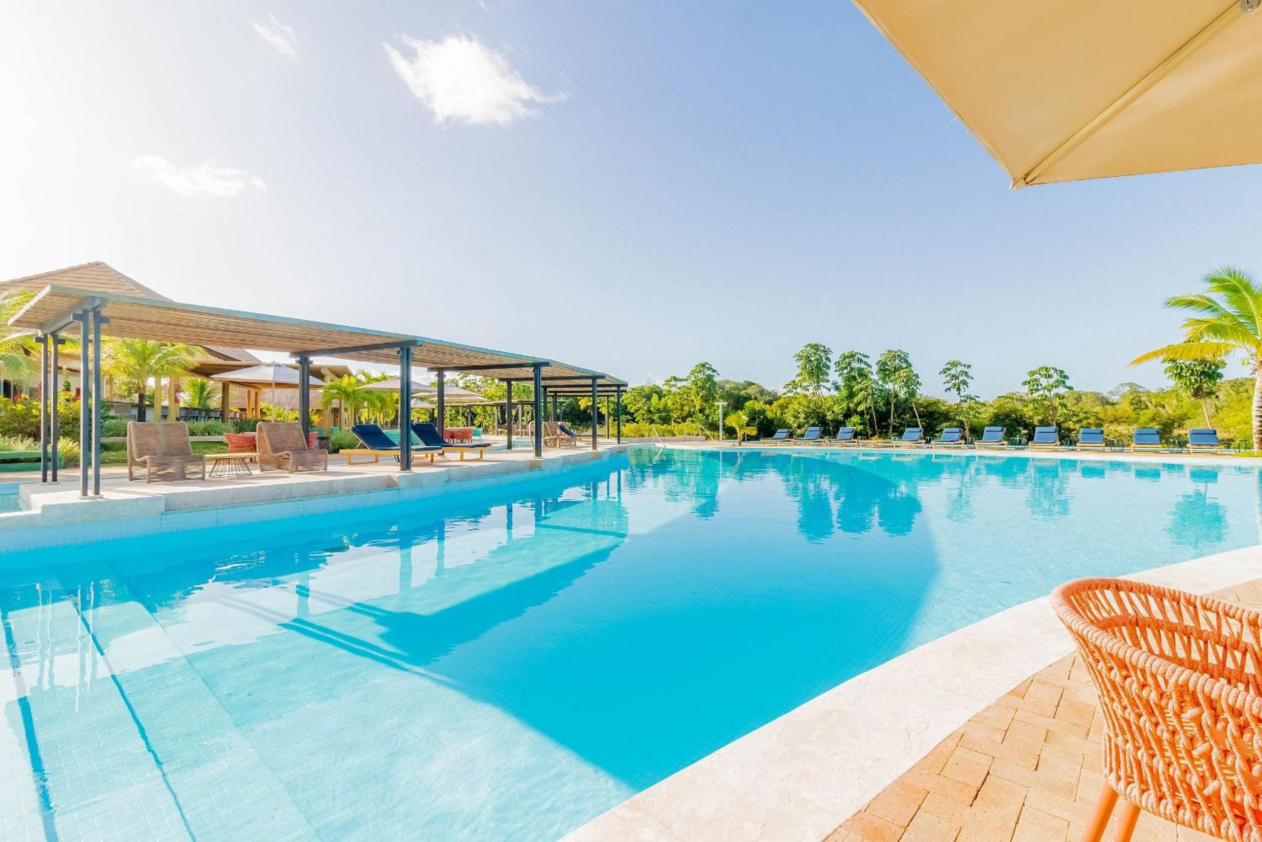 PF58 Casa Alto Luxo 6 Suítes - Praia Bella, com acesso exclusivo à praia!