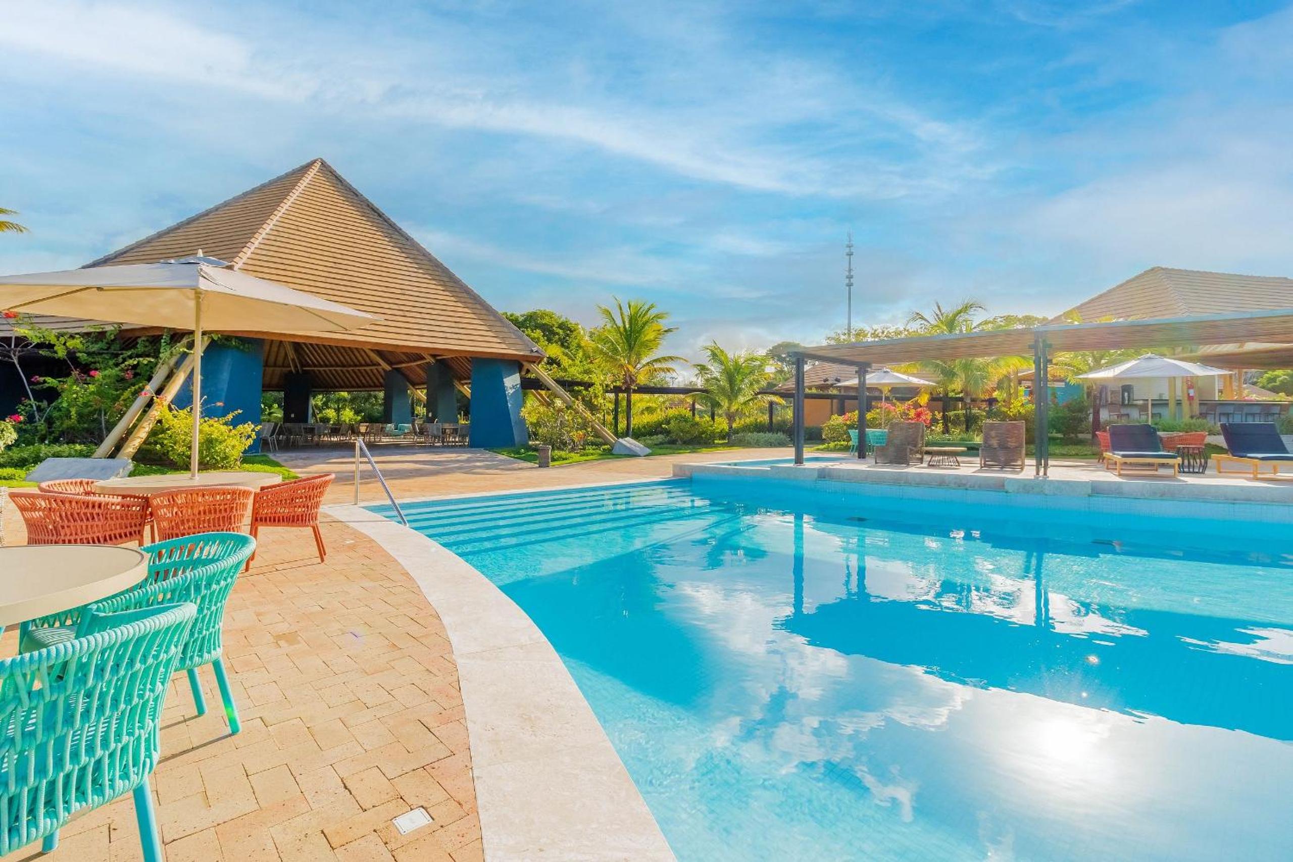 PF58 Casa Alto Luxo 6 Suítes - Praia Bella, com acesso exclusivo à praia!