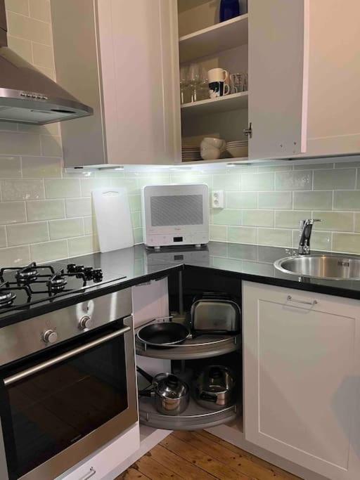 Spacious three rooms and kitchen in Hakaniemi