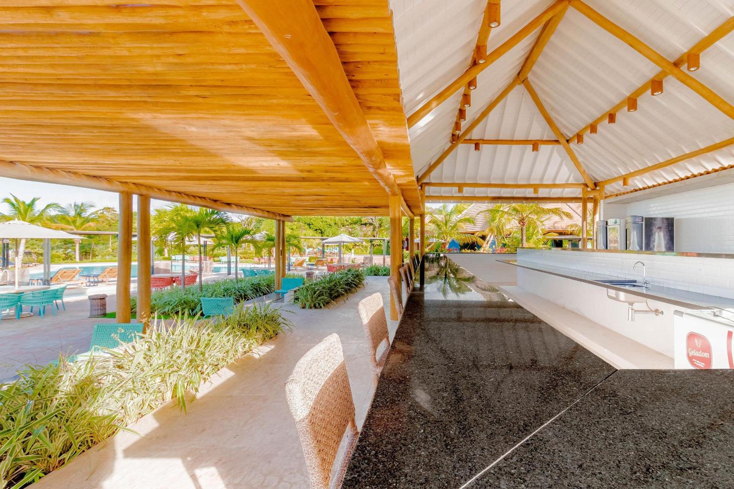 PF58 Casa Alto Luxo 6 Suítes - Praia Bella, com acesso exclusivo à praia!