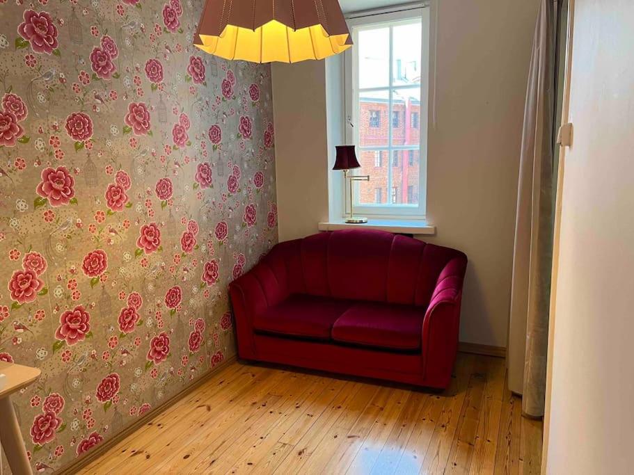 Spacious three rooms and kitchen in Hakaniemi